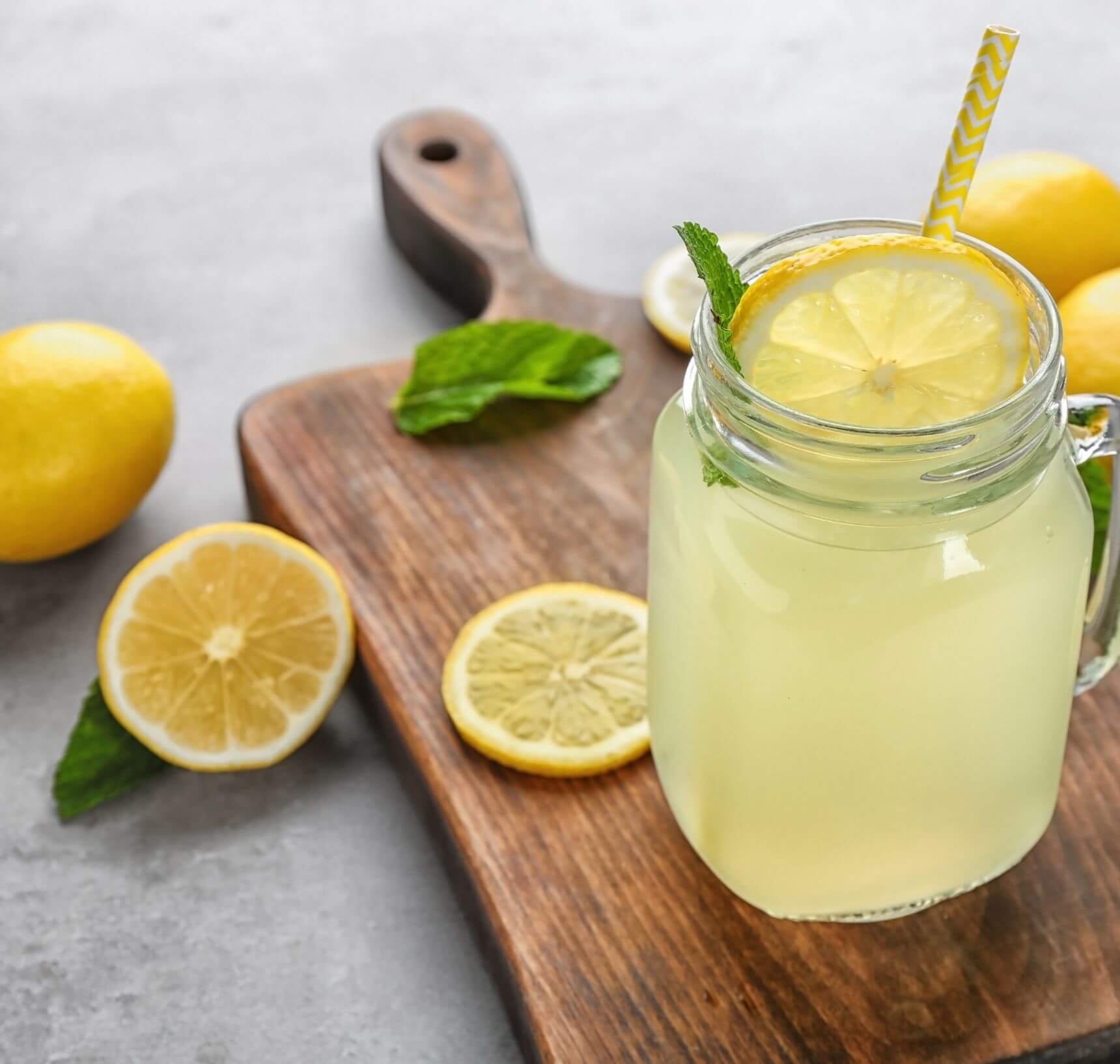 heldin Verraad Spin Water met citroen | 14 kwalen waar citroen water tegen helpt