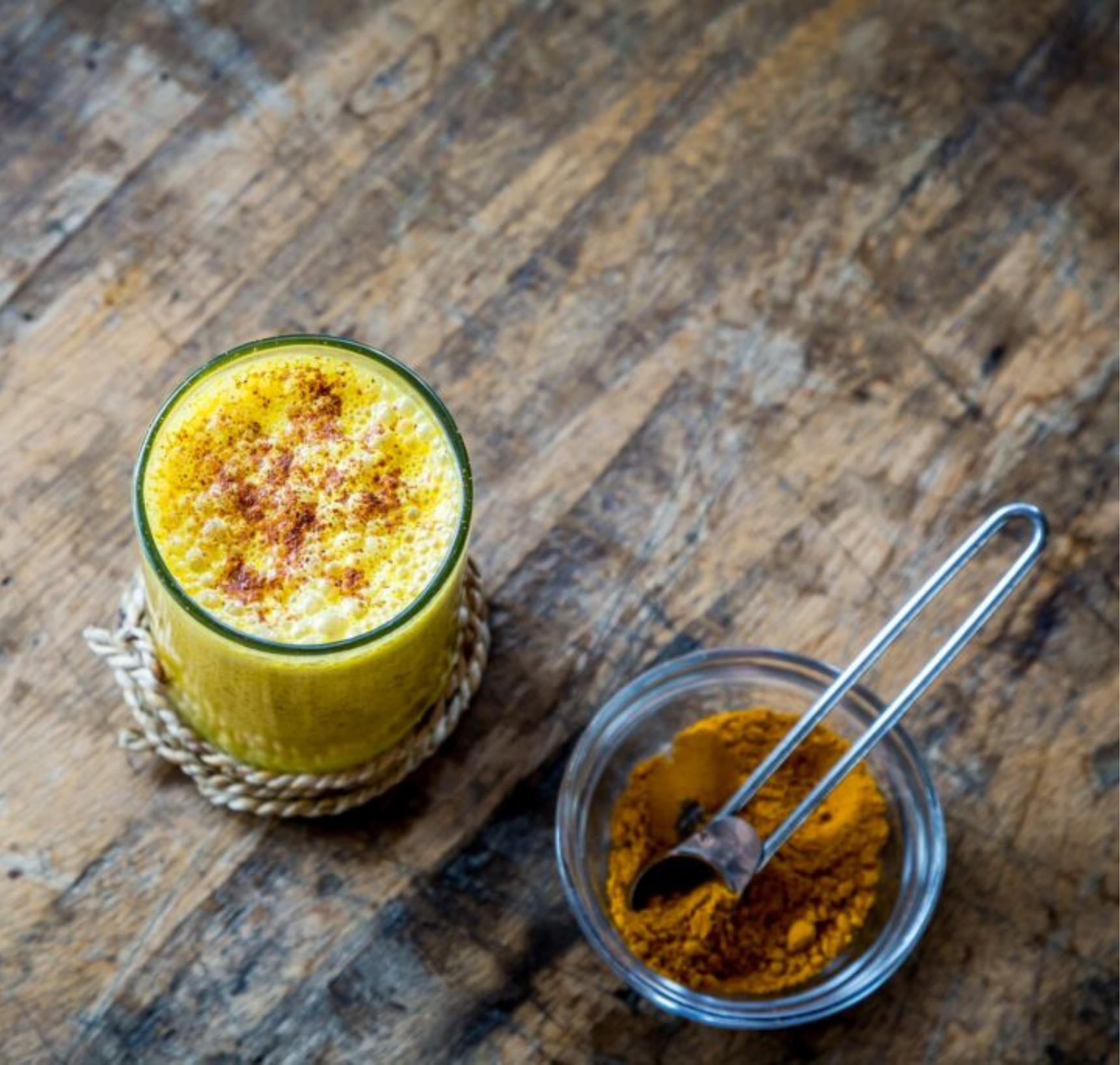 Kurkuma-thee-maken